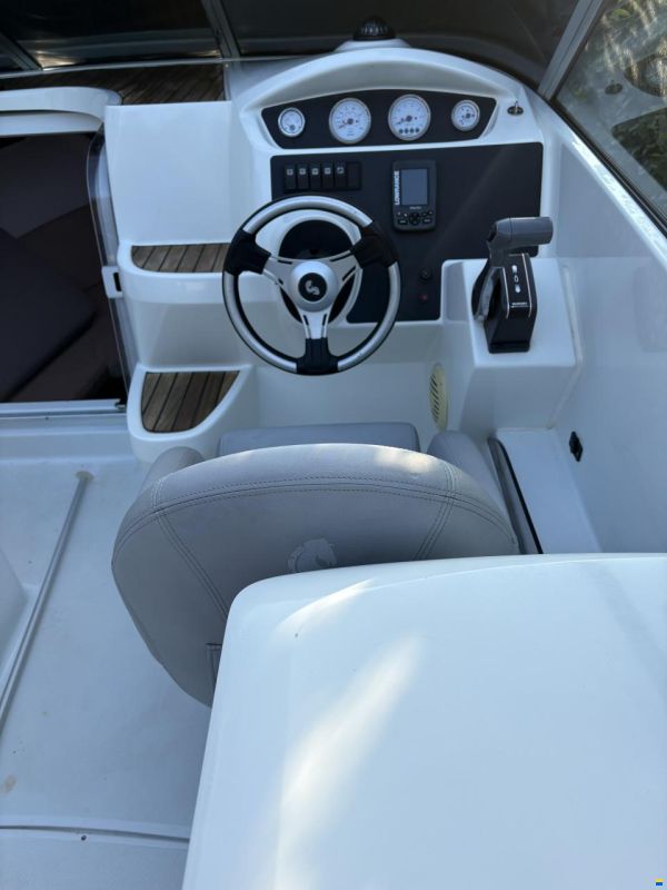 Beneteau Flyer 750 Cabrio