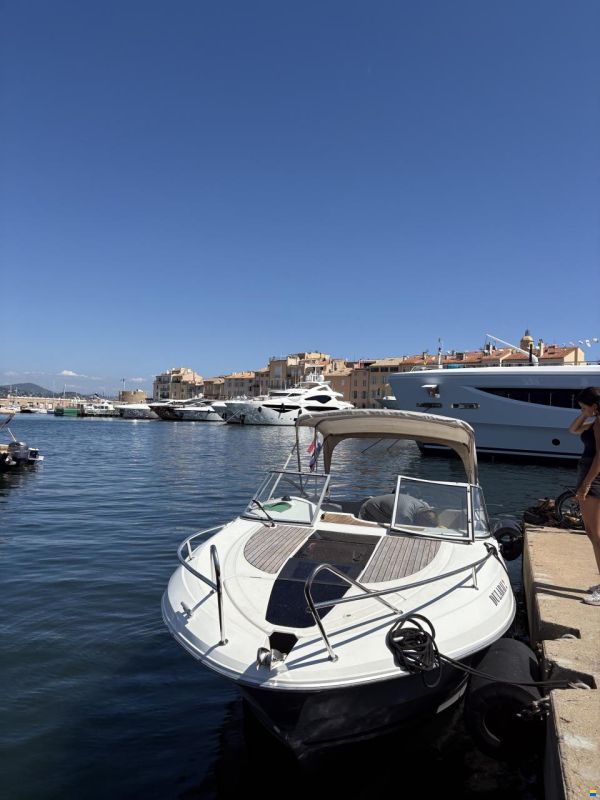 Beneteau Flyer 750 Cabrio