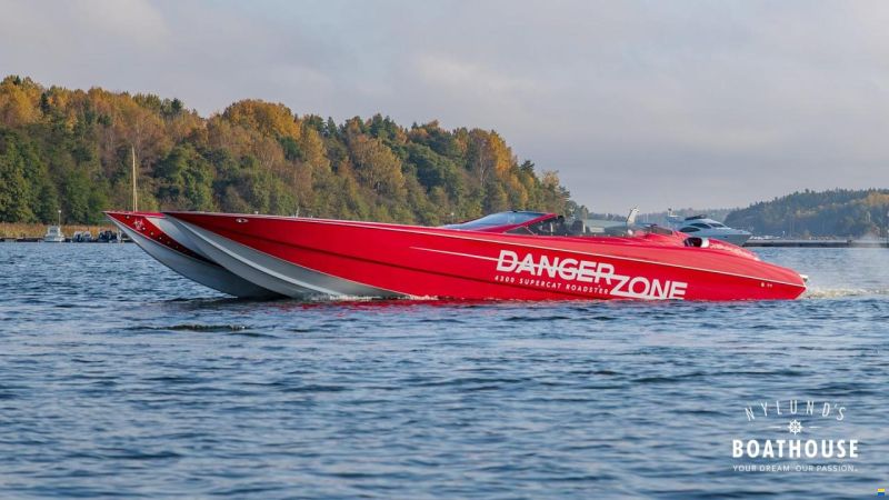 Nor-Tech 4300 Supercat Roadster