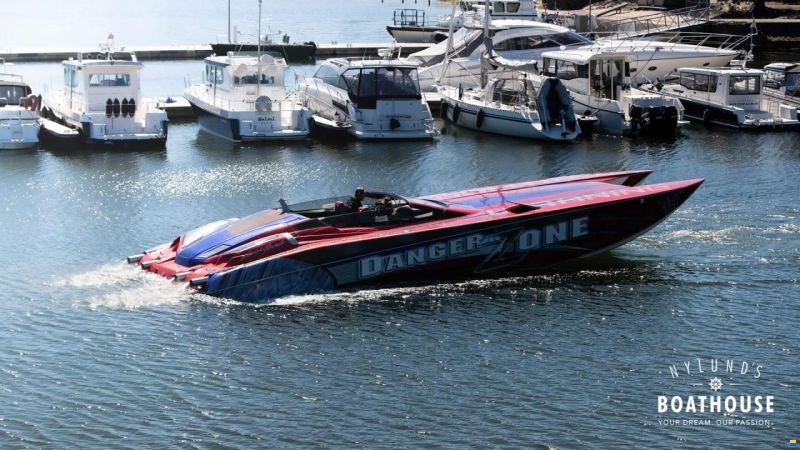 Nor-Tech 4300 Supercat Roadster