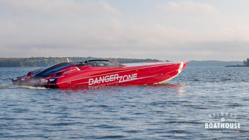Nor-Tech 4300 Supercat Roadster