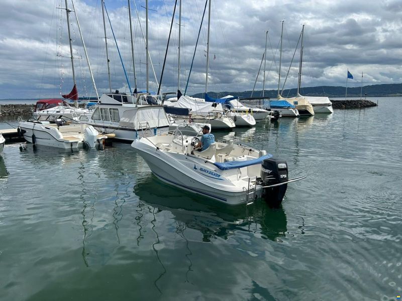Quicksilver 635 Commander avec place possible