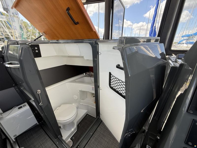 Buster Phantom Cabin