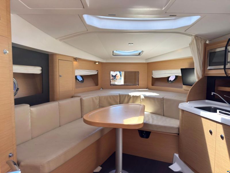 Beneteau Montecarlo 32