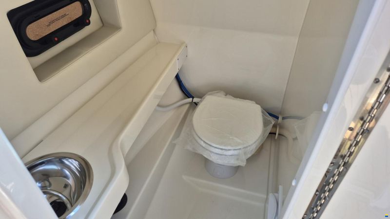 Sea Ray SLX 250 Europe