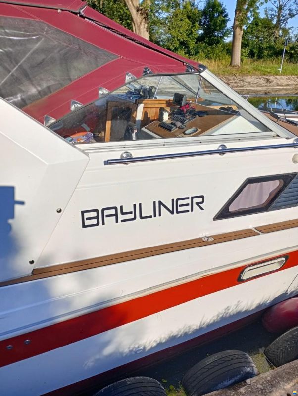 Bayliner 3255