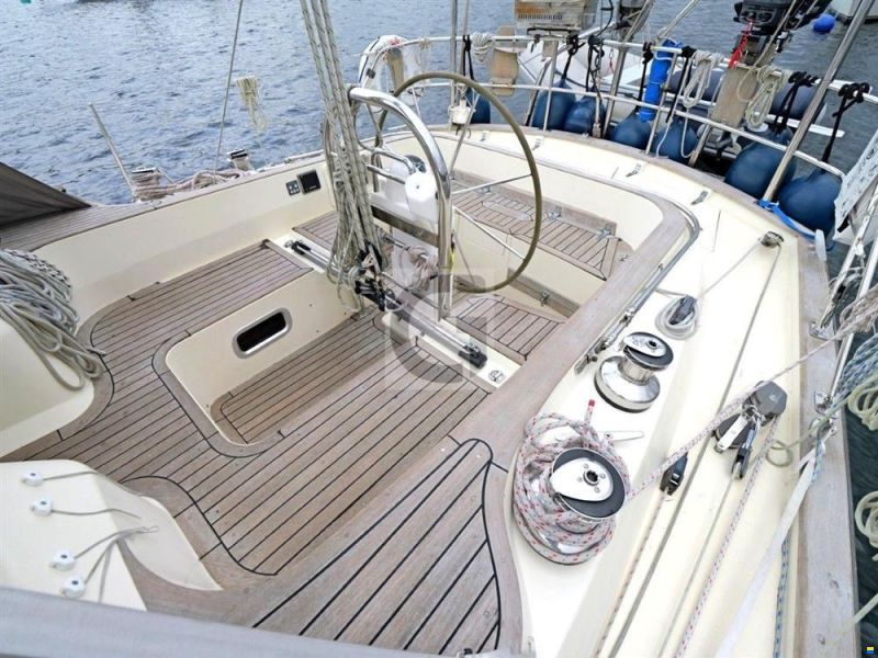 Rustler 42