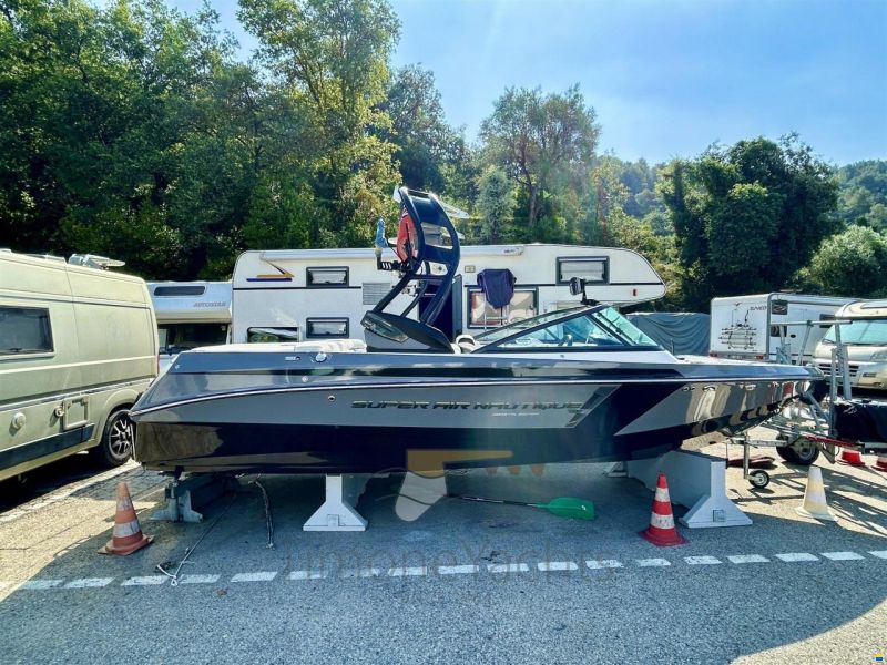 Nautique Super Air 210