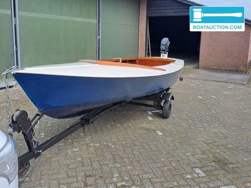 Open Boat 600