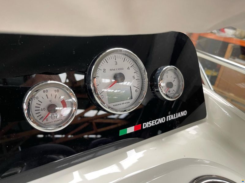 Cranchi E30 Endurance