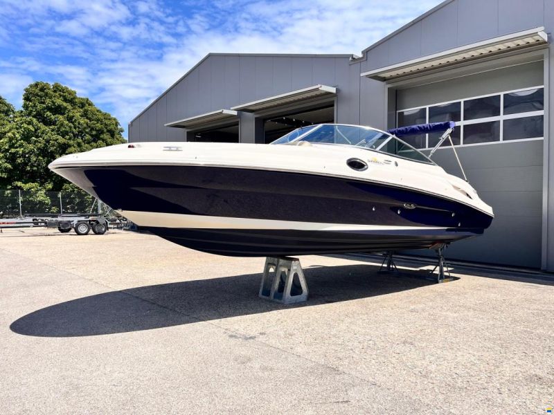 Sea Ray 270 SD