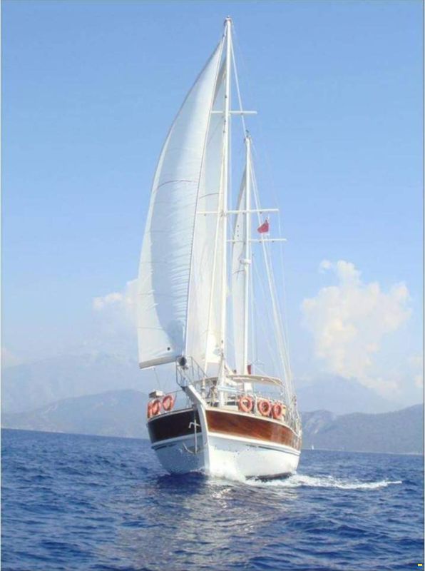 6 Double Cabin With En-suite head/shower
