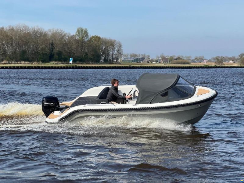 Topcraft 627 Tender