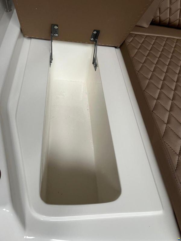 Topcraft 627 Tender