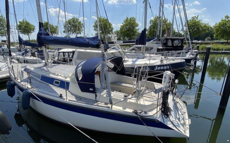 Dehler 372