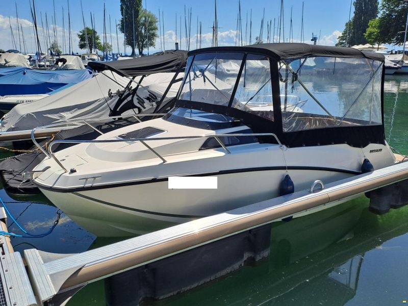 Quicksilver Aktiv 555 Cabin