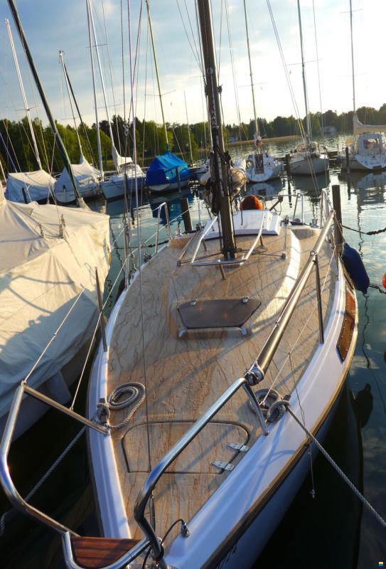 Bavaria 808