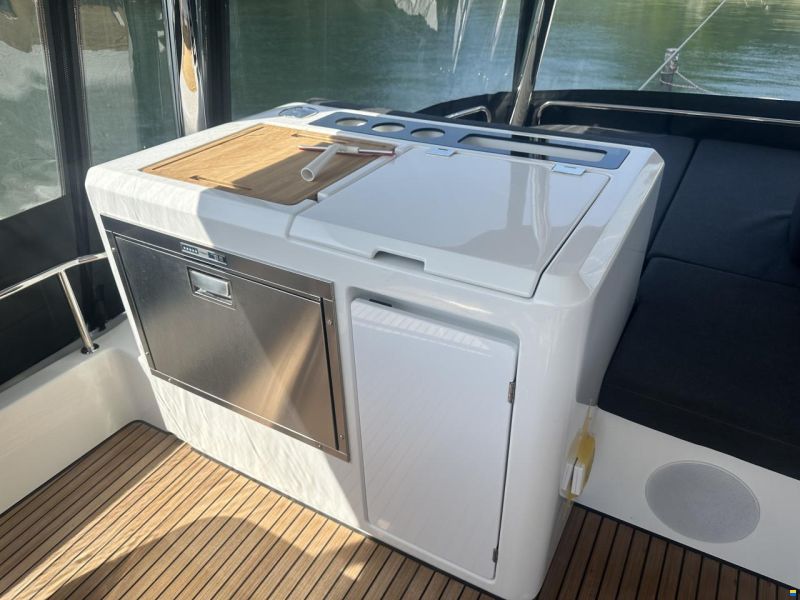 Lagoon 55