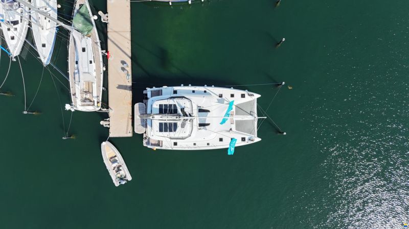 Lagoon 55