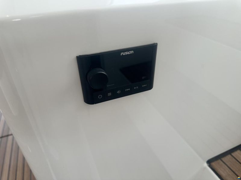 Lagoon 55