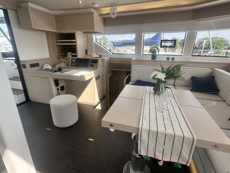 Lagoon 55