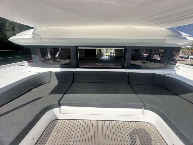 Lagoon 55