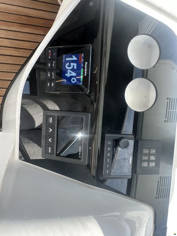 Lagoon 55