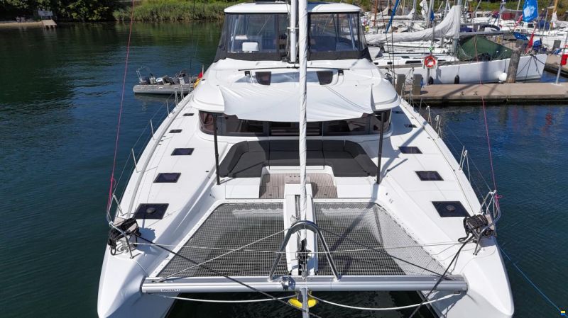Lagoon 55