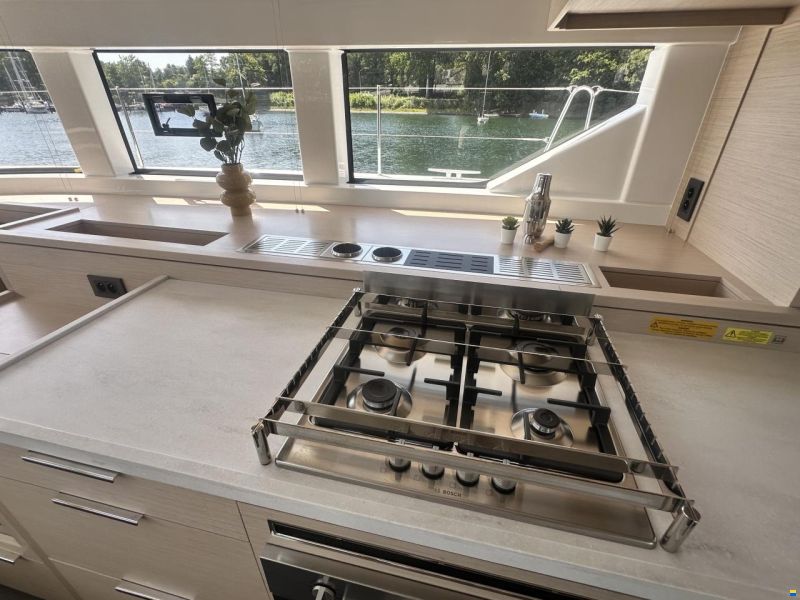 Lagoon 55