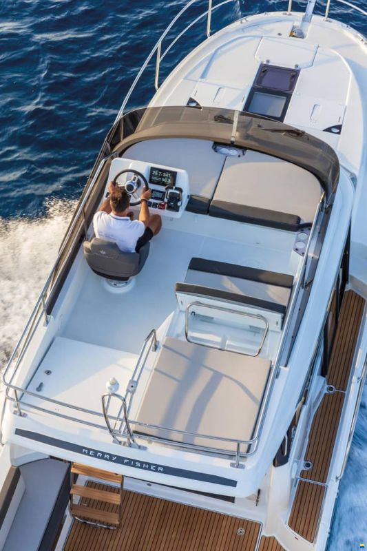 Jeanneau Merry Fisher 1095 Fly