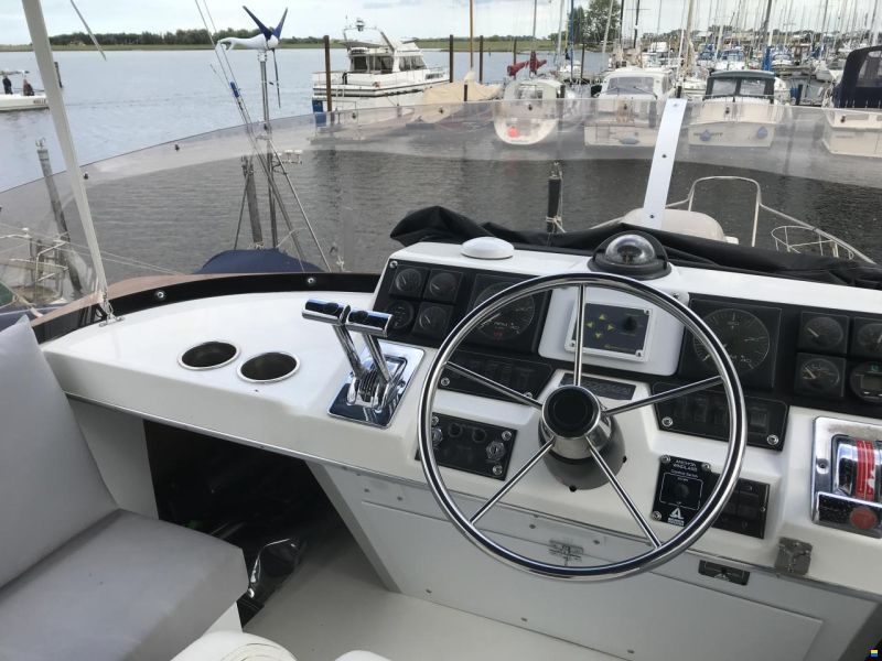 Bayliner 3288 Fly