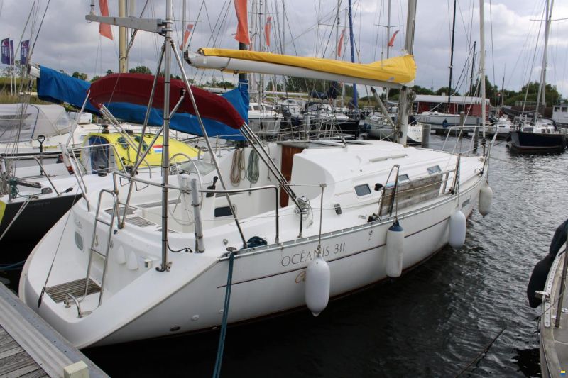 Beneteau Oceanis 311 Clipper