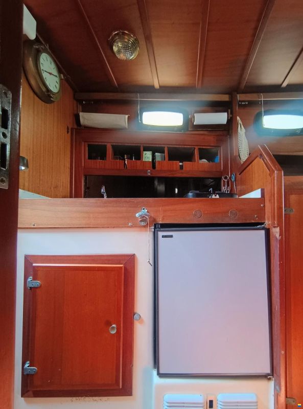 Ferretti Altura 33