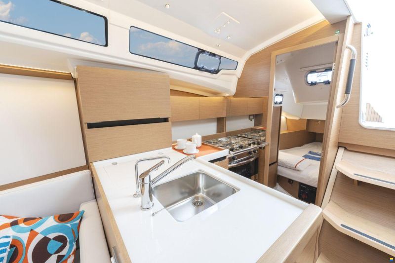 Jeanneau Sun Odyssey 350