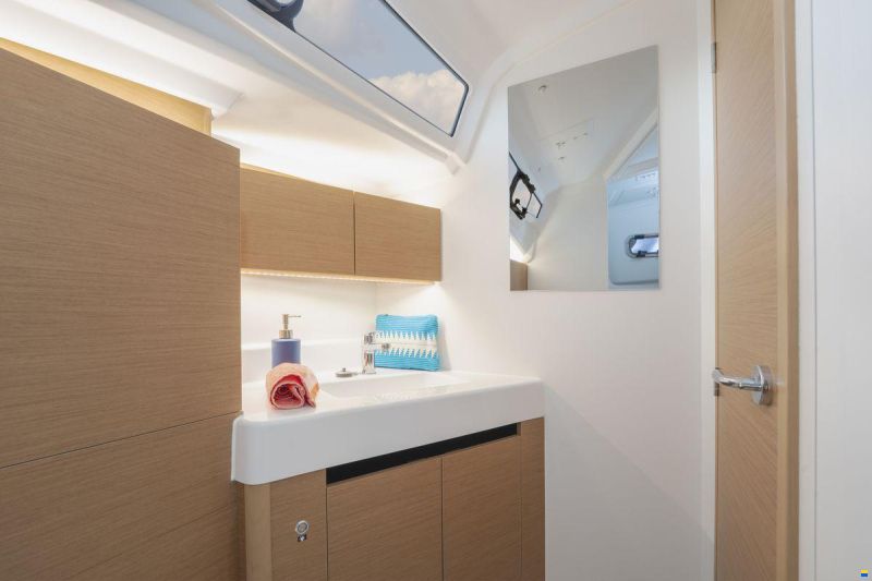Jeanneau Sun Odyssey 350