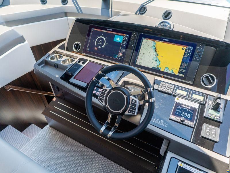 Sunseeker Manhattan 55