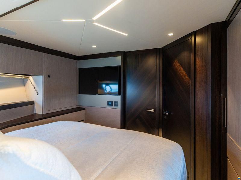 Sunseeker Manhattan 55