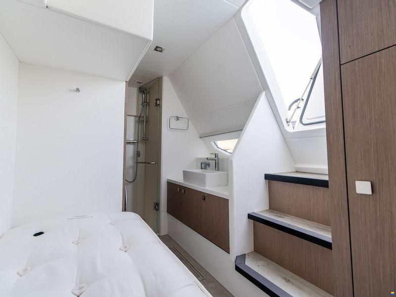 Sunseeker Manhattan 55