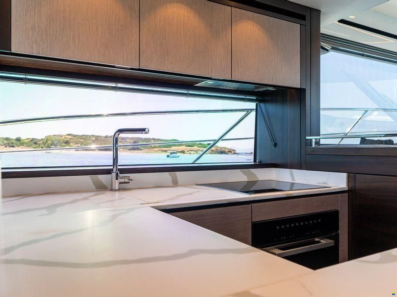 Sunseeker Manhattan 55