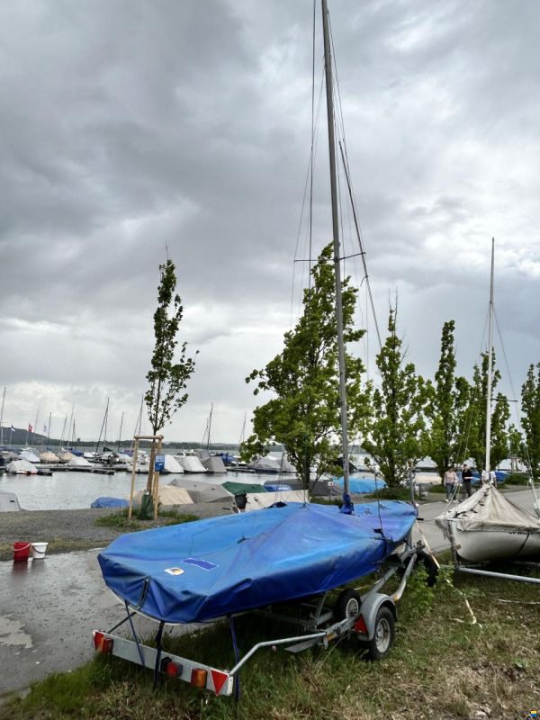 Laser 4000 Skiff