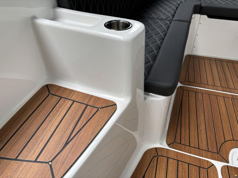 Topcraft 627 Tender