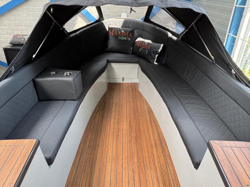 Maxima 650 Flying Lounge
