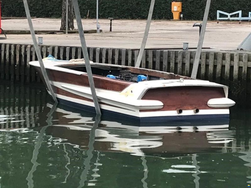 Chris Craft SUPER SPORT 21