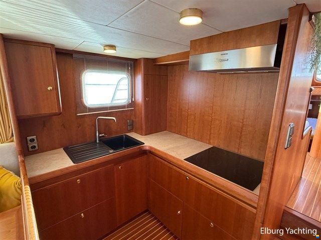 Altena Trawler 50 - France Proof