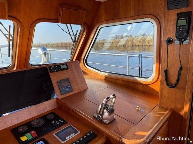 Altena Trawler 50 - France Proof