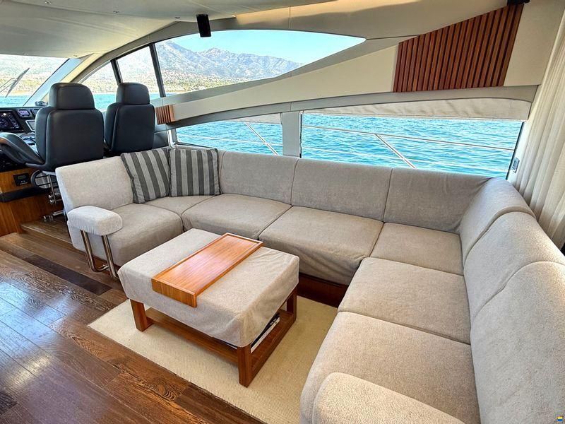 Sunseeker 68 Sport Yacht
