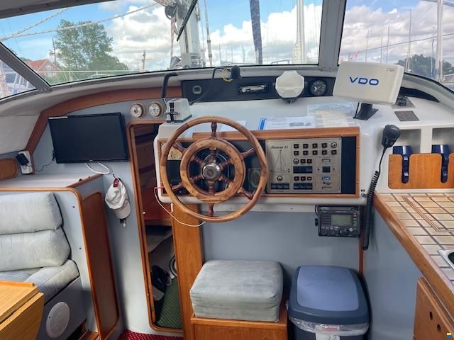Westerly Riviera 35