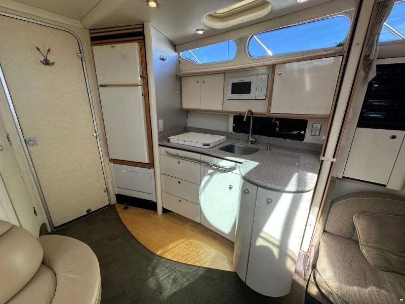 Bayliner 4085 Avanti