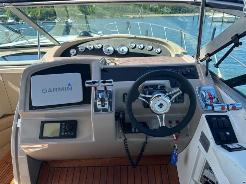 Bayliner 4085 Avanti