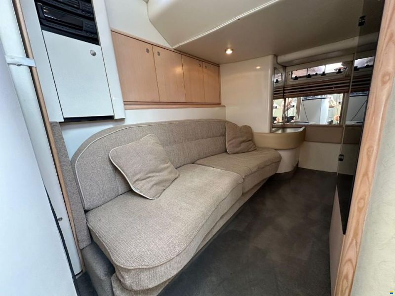 Bayliner 4085 Avanti